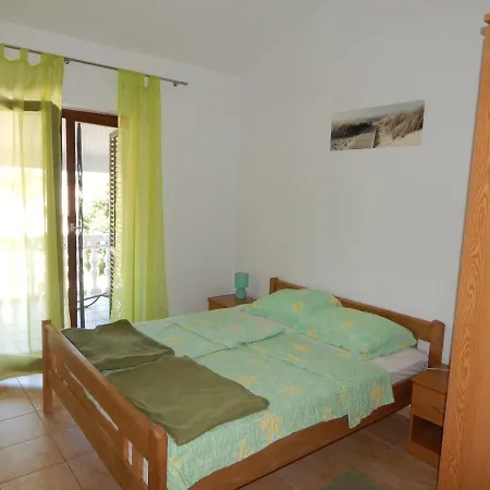Apartment Apartmani Nin Nin